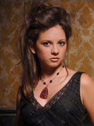 Photos de Mackenzie Rosman - Photoshoot John Sciulli - 86